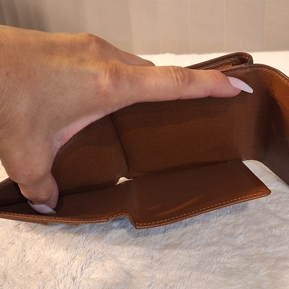 EUC Louis Vuitton Porte Monnaie Bier Cartes Double Flap - Picture 10 of 15